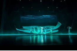 祥明37颗20W六色LED变焦摇染赋能那曲《诗经·格萨尔》，光影绘就民族文化交融新画卷