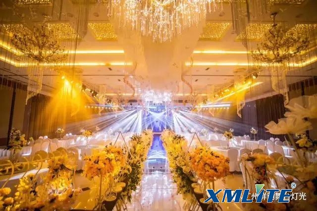 stage lighting used in banquet hall