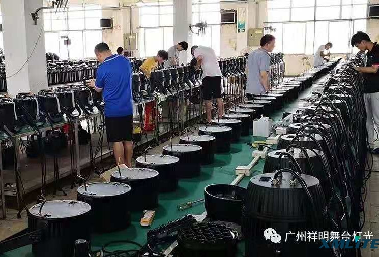 19pcs*15W  led par light IP65 ON PRODUCTION