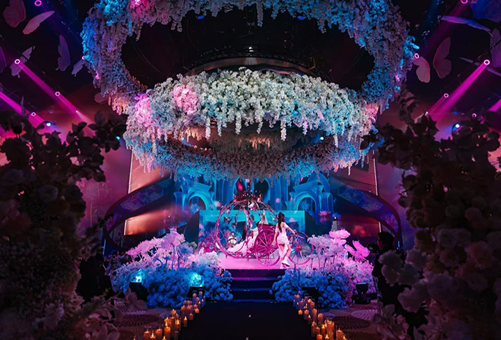 XMlite moving head light used in THE OPERA ,Vietnam