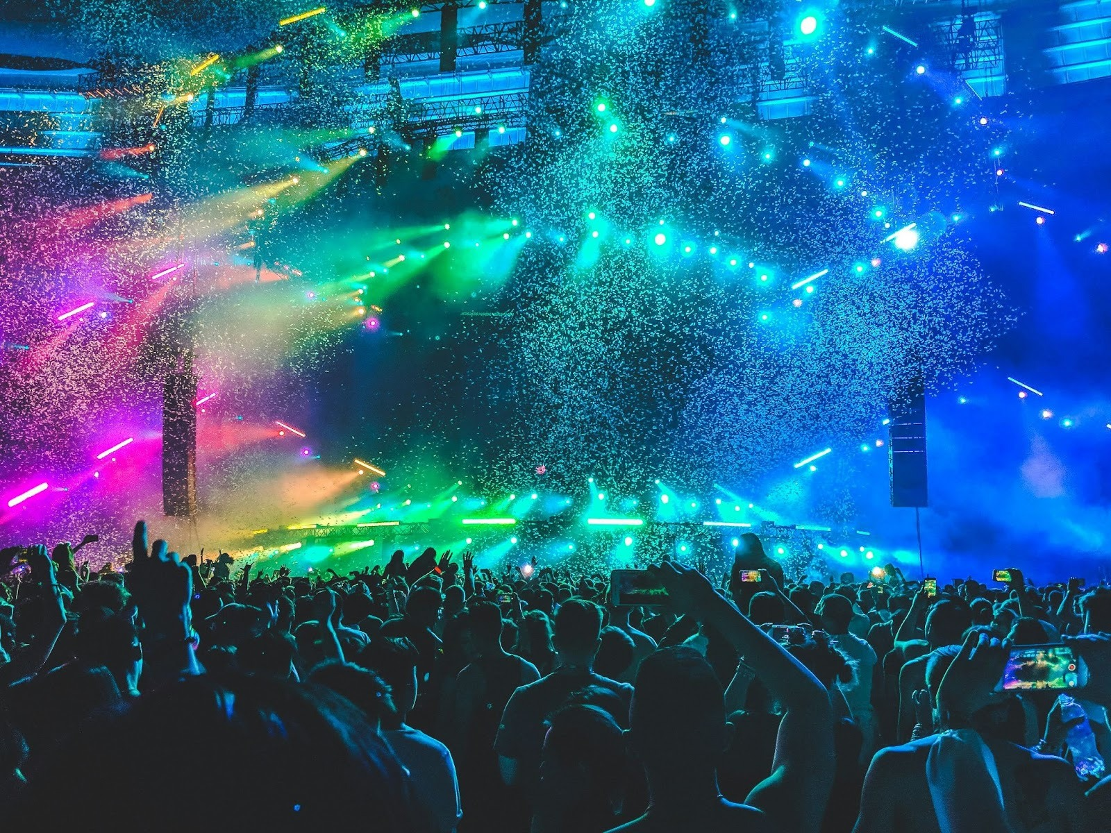 Key Considerations for Purchasing Outdoor Waterproof Stage Lighting